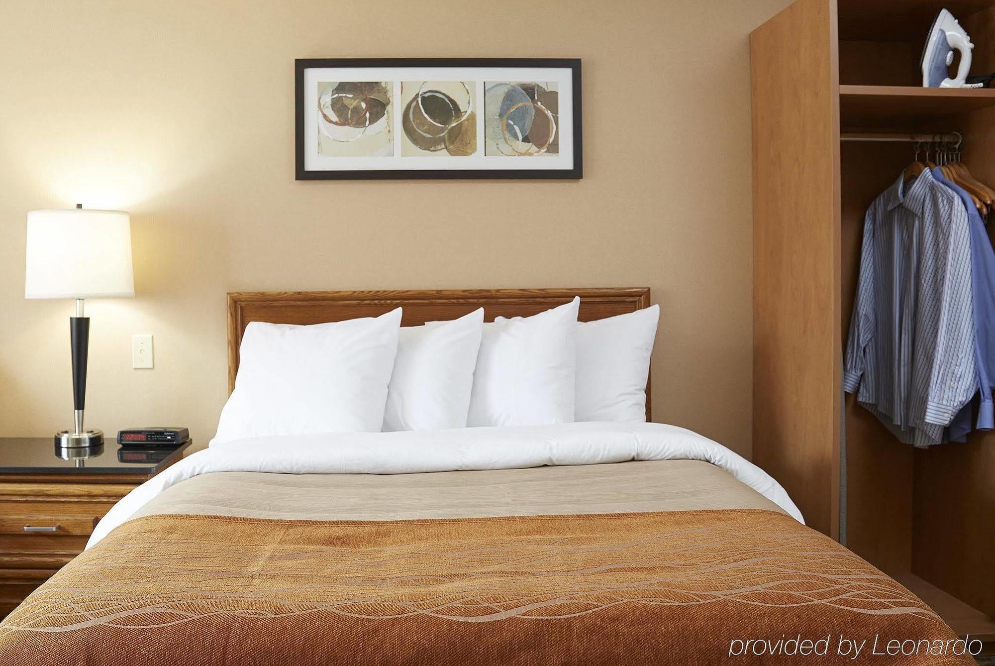 Comfort Inn Airport Winnipeg Exterior foto