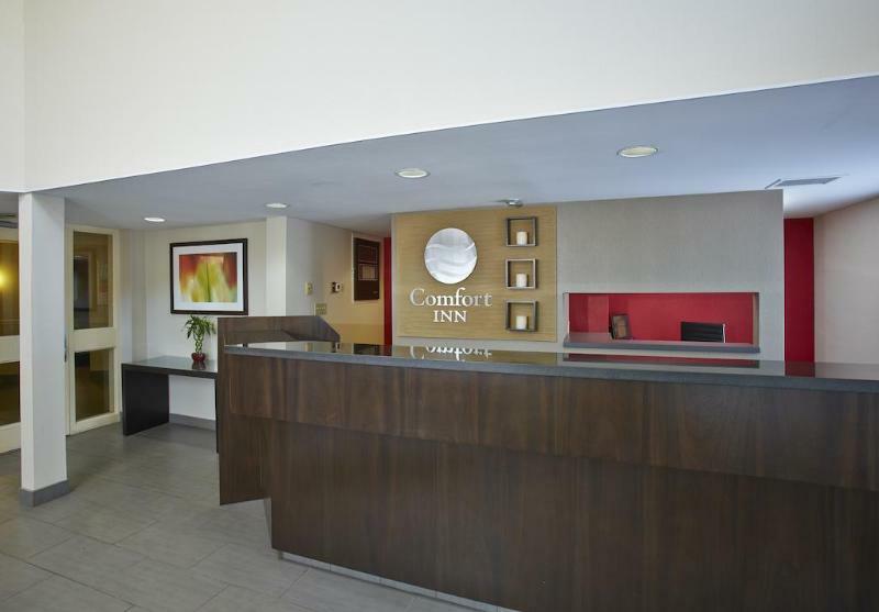Comfort Inn Airport Winnipeg Exterior foto